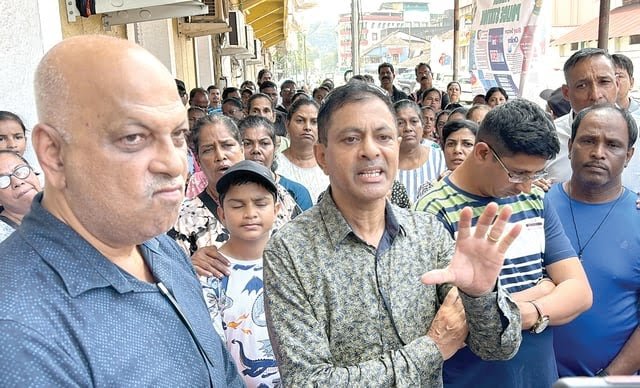 heraldgoa-main_2024-10-05_h0h102de_RESIDENTS-OF-TISWADI-TALUKA-COMPRISING-PANJIM-TALEIGAO-CARANZALEM-AND-SURROUNDING-AREAS-MARCHED-TO-THE-PANJIM-ON-05-OCTOBER-2024-SAGUN-GAWADE-2-2.jpg